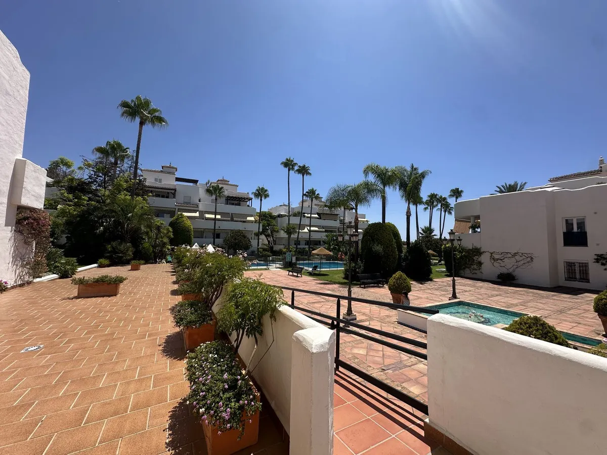 4527baf4-9f4f-4d44-bc5e-818b6c784b7f