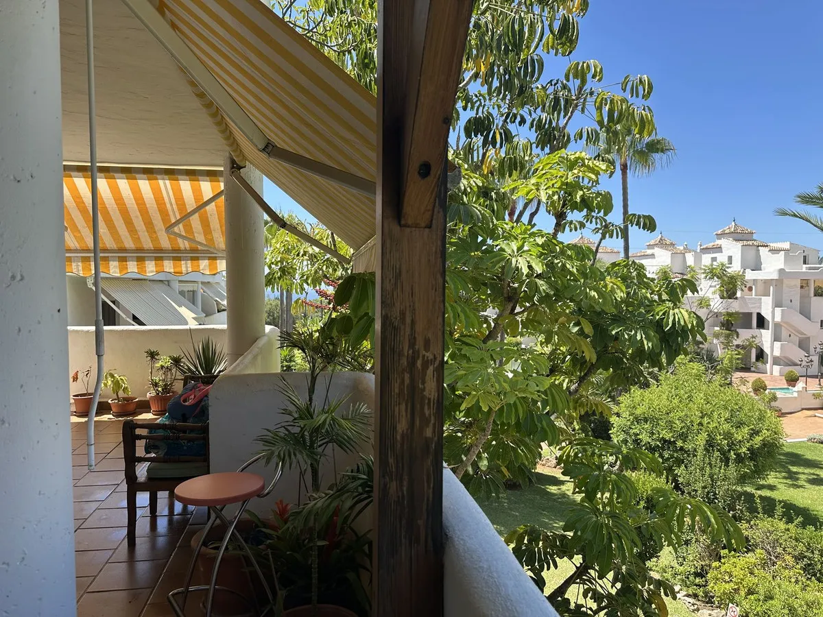 6e5072f4-8d62-4ea1-b298-0e85596c0ea2