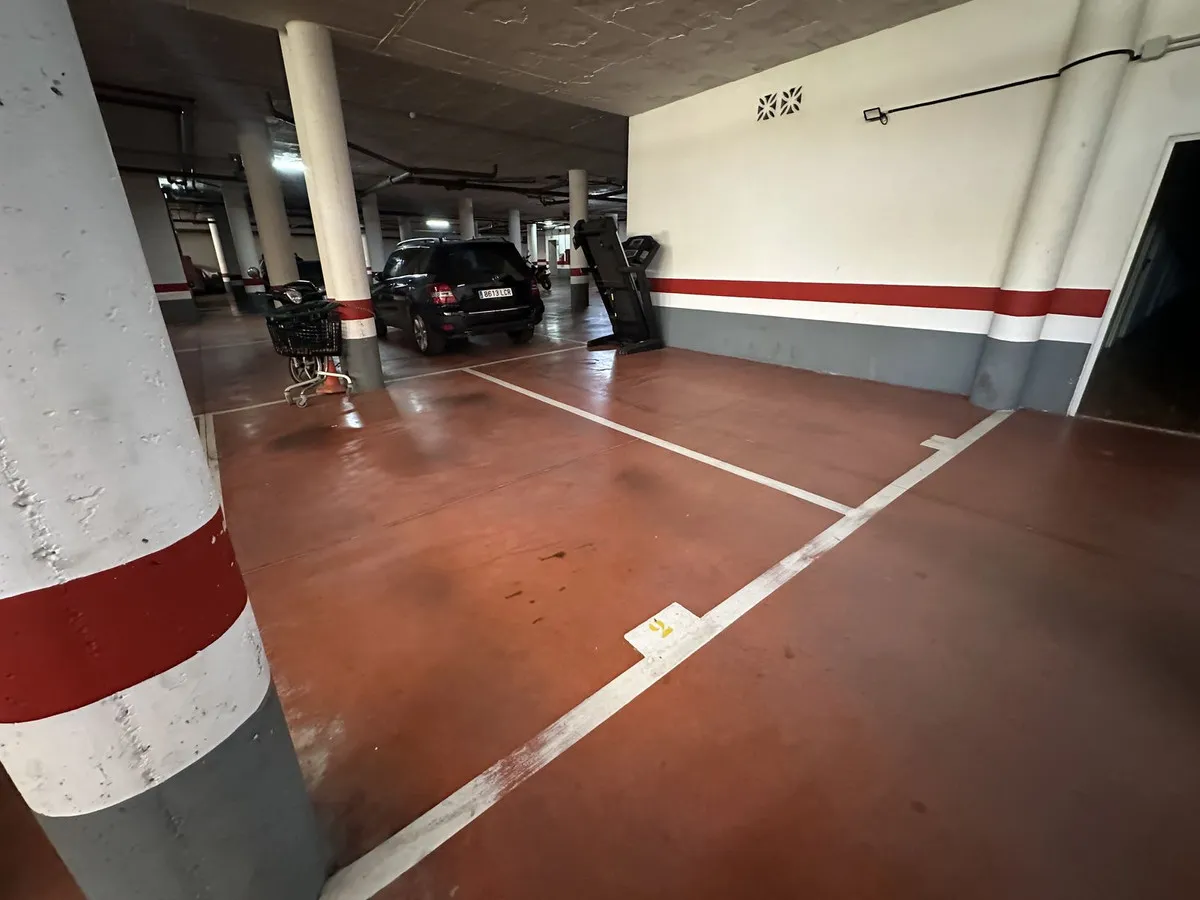 c9a7af3d-86cf-4c43-b8e6-18b9e772e598