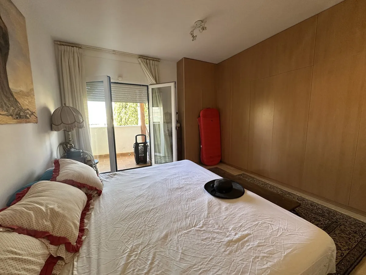 e7ad627e-e53d-4c36-bcdb-def25267b6a0