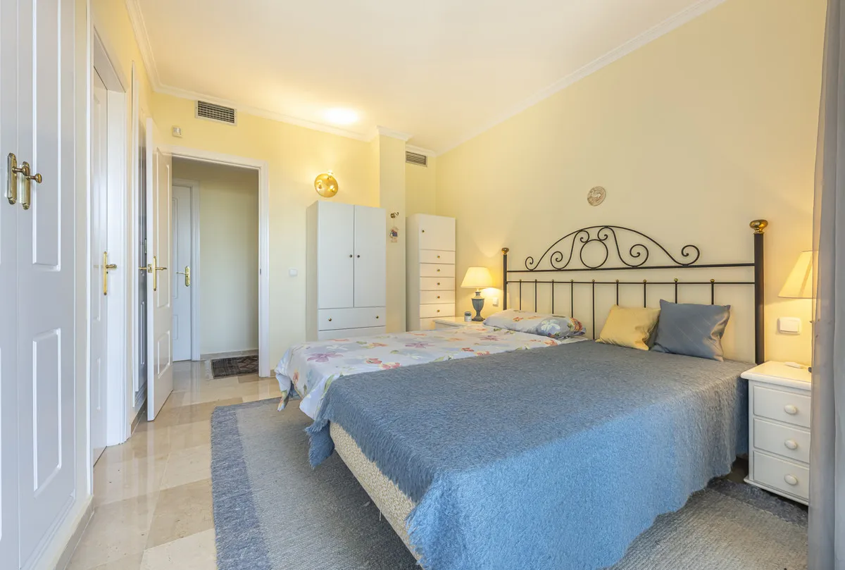 42d76b23-1cfc-4f3b-ad9b-d45fc9220a9e