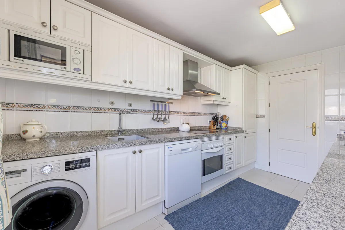 9cda9d1b-9486-42d5-9d7e-97edc1710f19