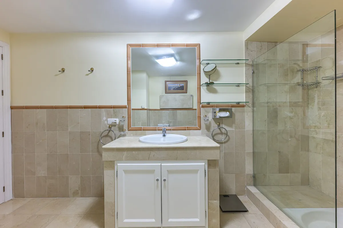 a946ec2a-313d-4144-b681-7733756f1e49