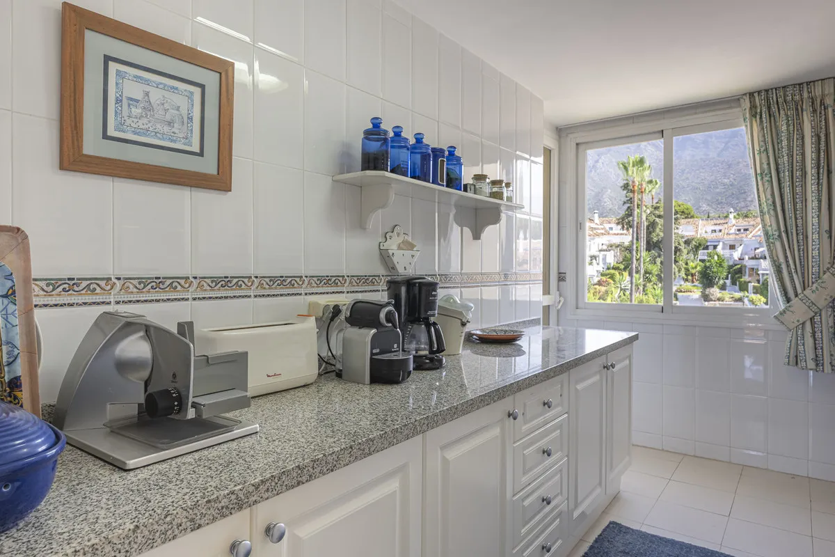 da96f6ae-6c05-44c8-96e0-e8248f07f5d0