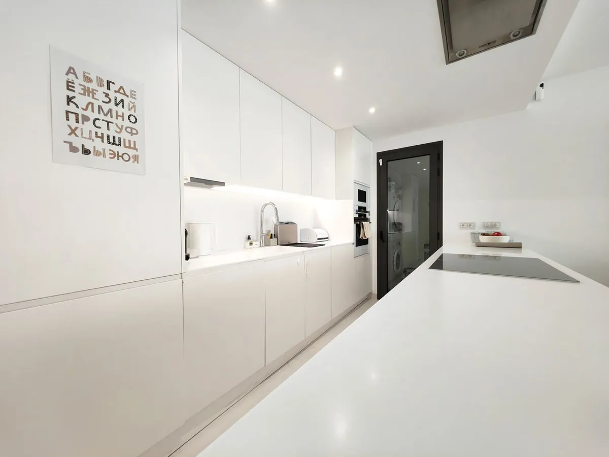 18c443b2-296e-4d15-b224-f042f2ec9851