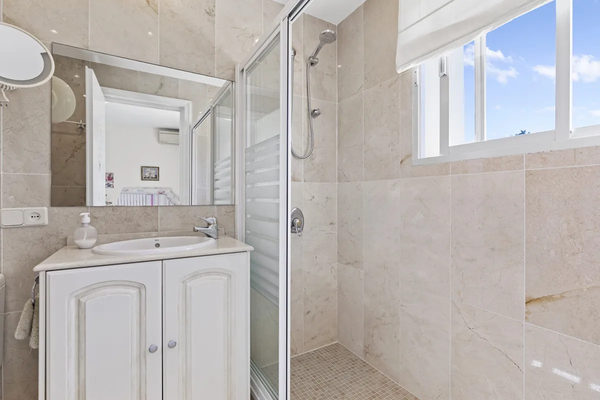 8cf60f1d-e031-4140-9bb6-28dc82999464