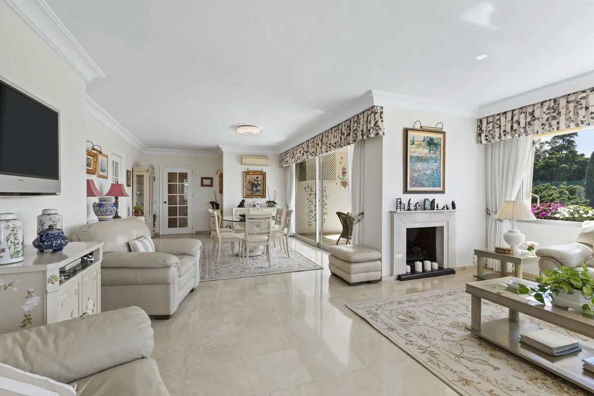 eb757921-1ff7-43eb-a882-e3a9d7b00871