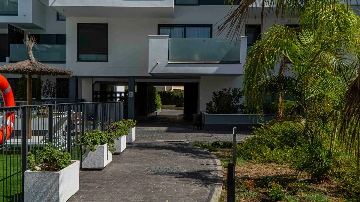 5189ebf4-3c21-4a2c-ada9-dc42f755264a