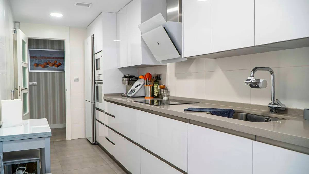 e77fe440-7b94-41a8-ad86-b5ef8d734fbe