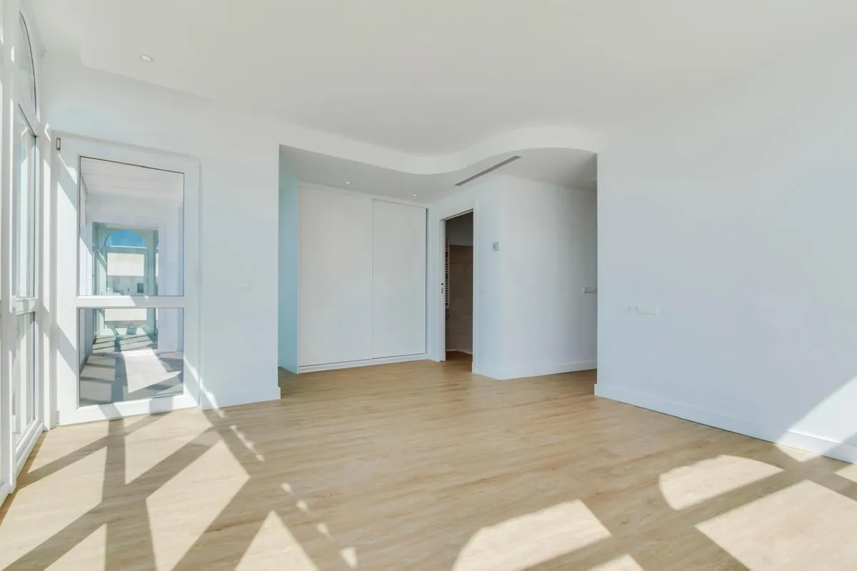 10e61d60-82bc-484c-b7b1-2bb7417cdc30