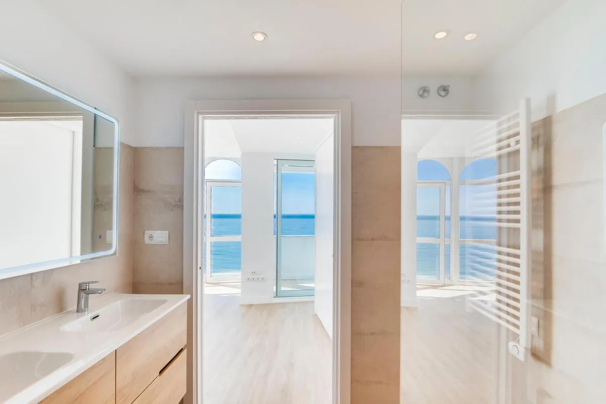 9f429de5-3b73-4986-b846-5cec66035144