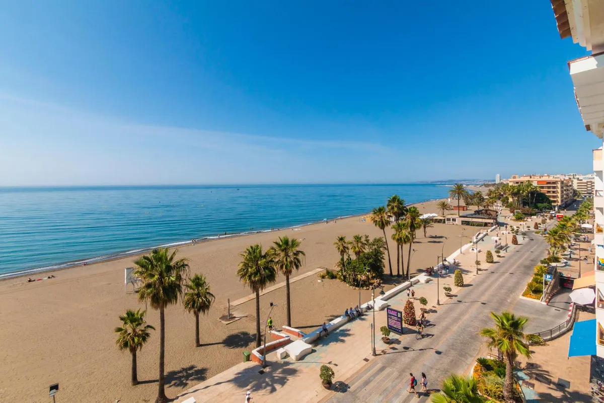 e0a43a27-c6bd-48b3-be58-046f4a41e830