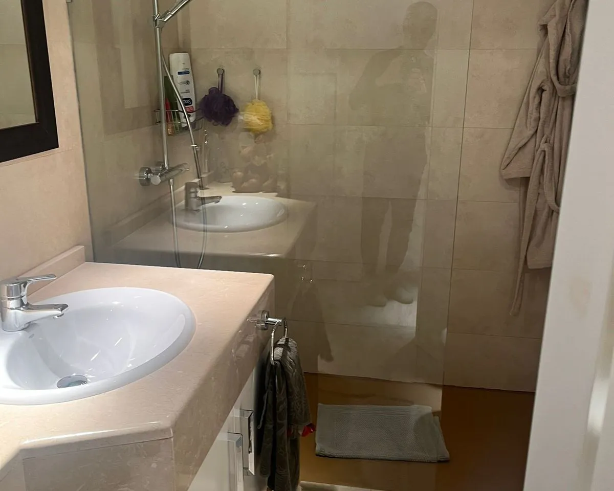 9e277cde-dd76-42ce-a001-817d87c0f31e