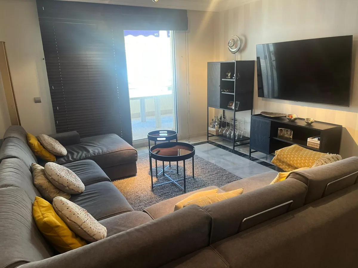 c1b9e57b-1ce6-4032-a845-9c83e337722e