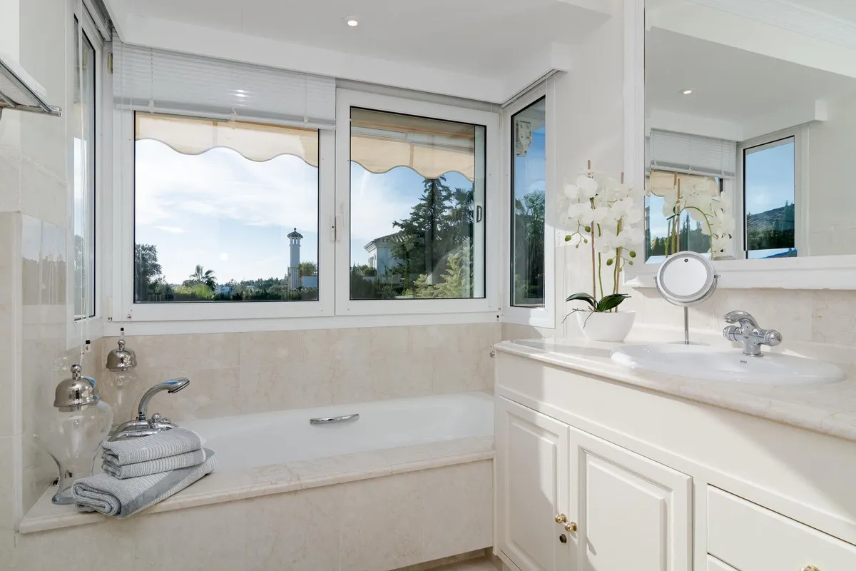 25ee8e95-9511-4a4a-bd94-088c4cf8bd77