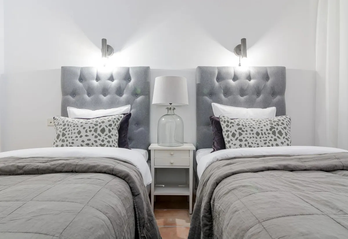 b2dc4694-48f4-4c9a-94d0-7fc20d20700f