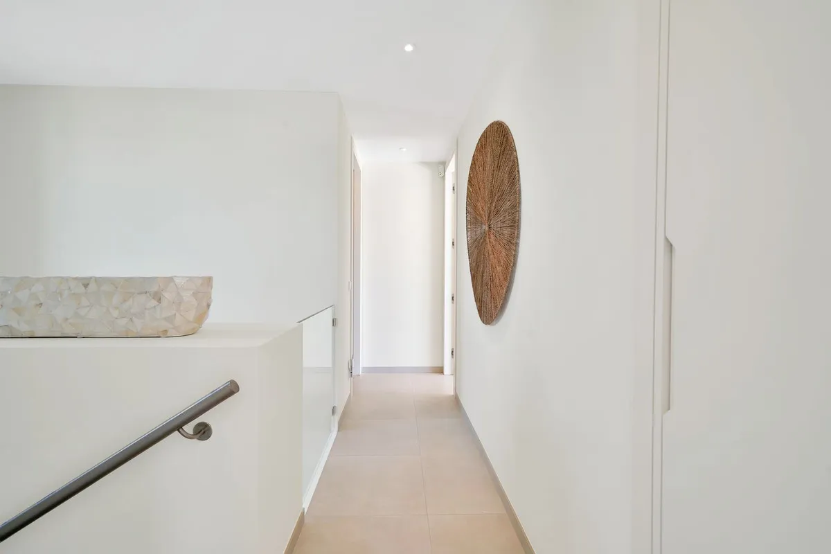 2d45d91f-b90a-44f6-bff6-2abd58813ac5