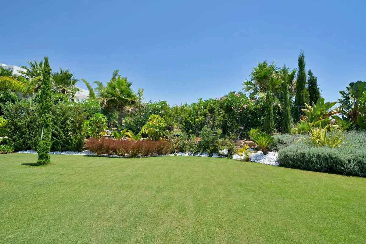 48a049d4-c4da-4e6c-9993-6fd6e68fa5d4