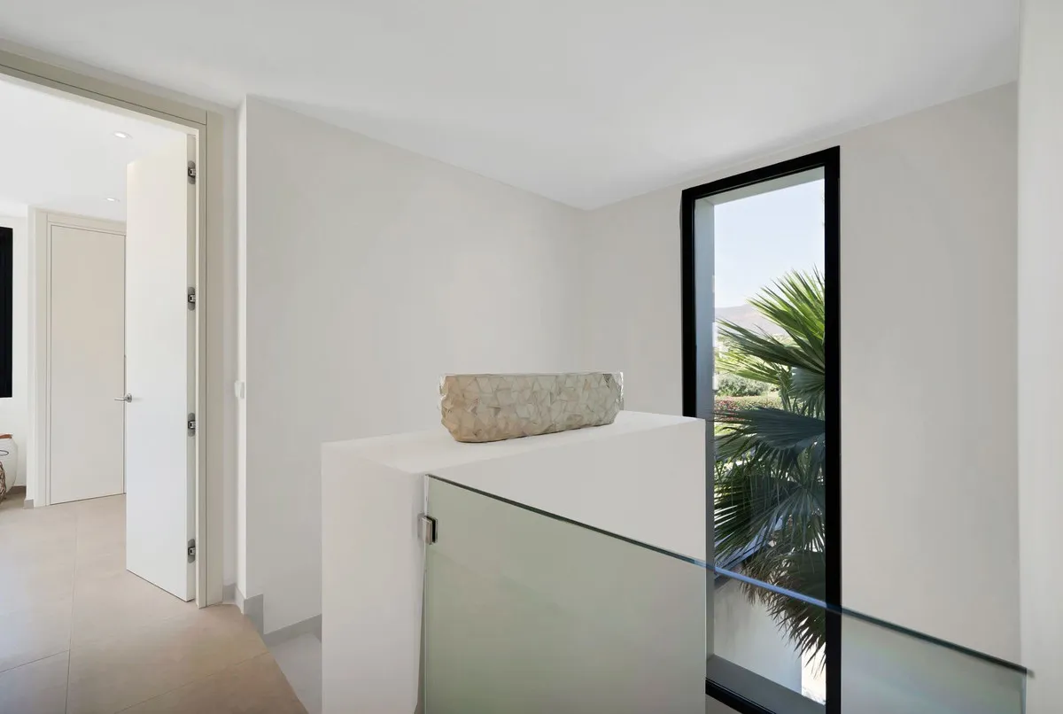 5047cc4f-3d36-465b-b93d-c9c6ebd0f9bc