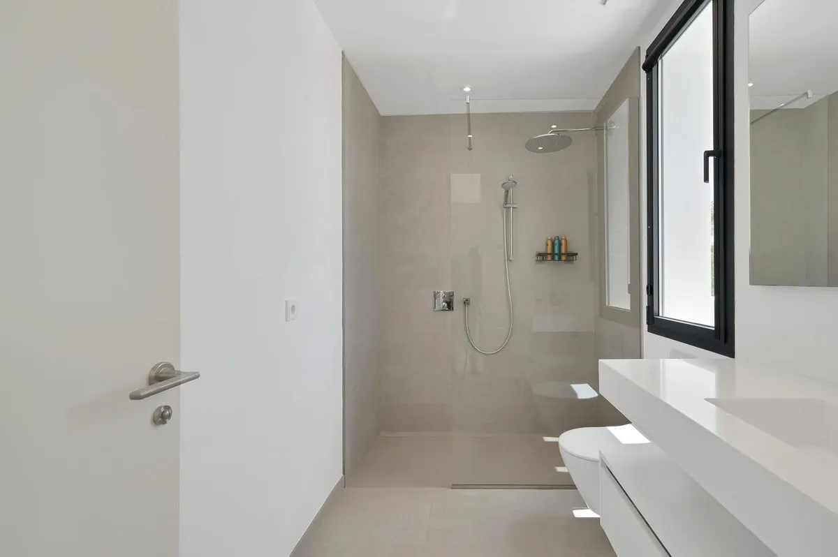 529fbfe1-1642-4e15-bc06-5f7b1e307631