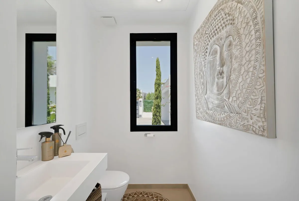 75c52e78-17ac-4155-99ee-58ba8c5c43f4