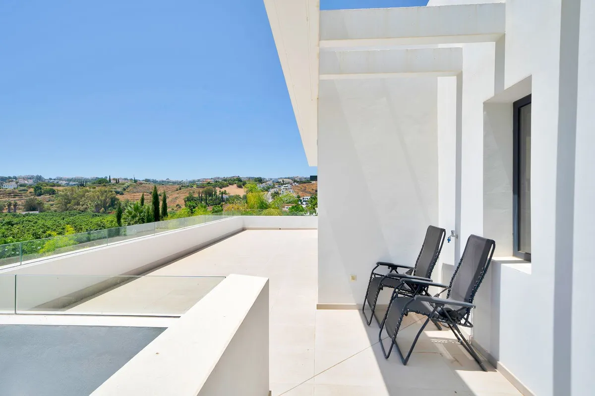 a0d01d19-e9a8-4f40-a071-896be177f05a