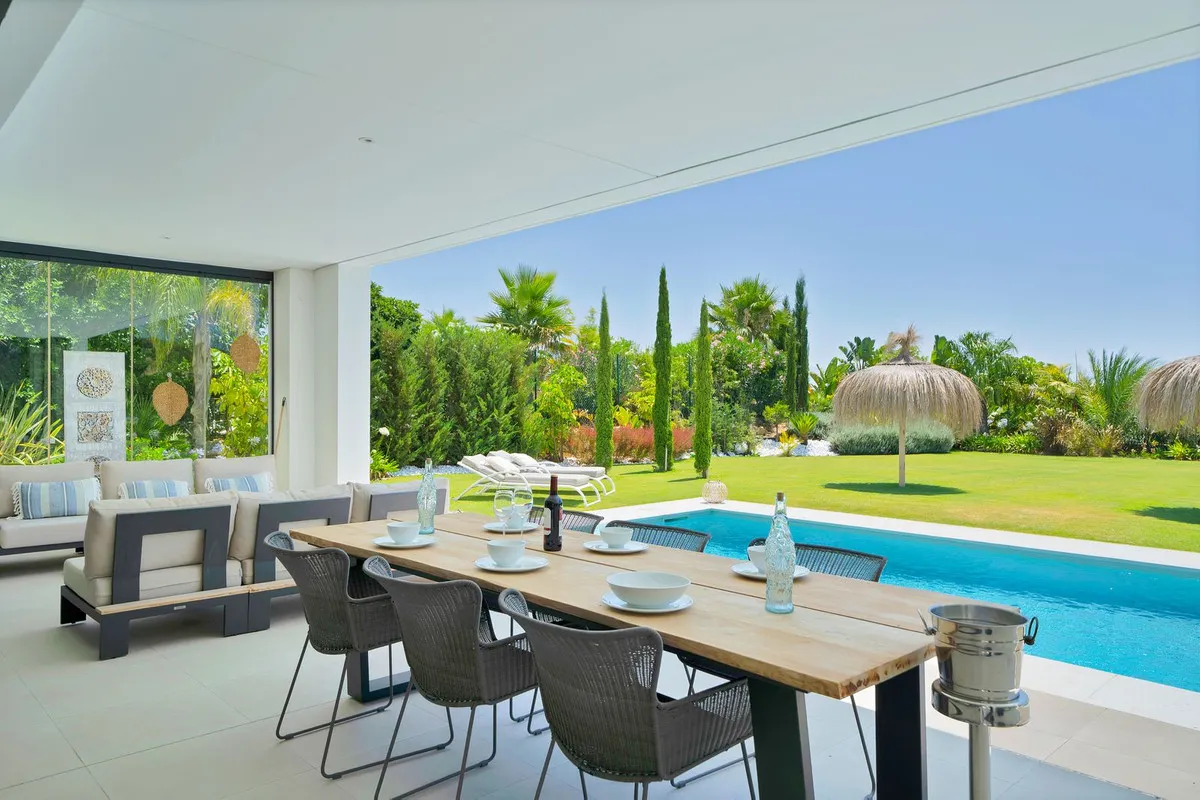 ef6bfe1f-2821-4484-8770-107407bf99f2