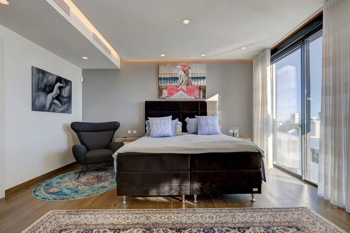 8ac4bd74-0047-4ba8-b5db-37597aeae169