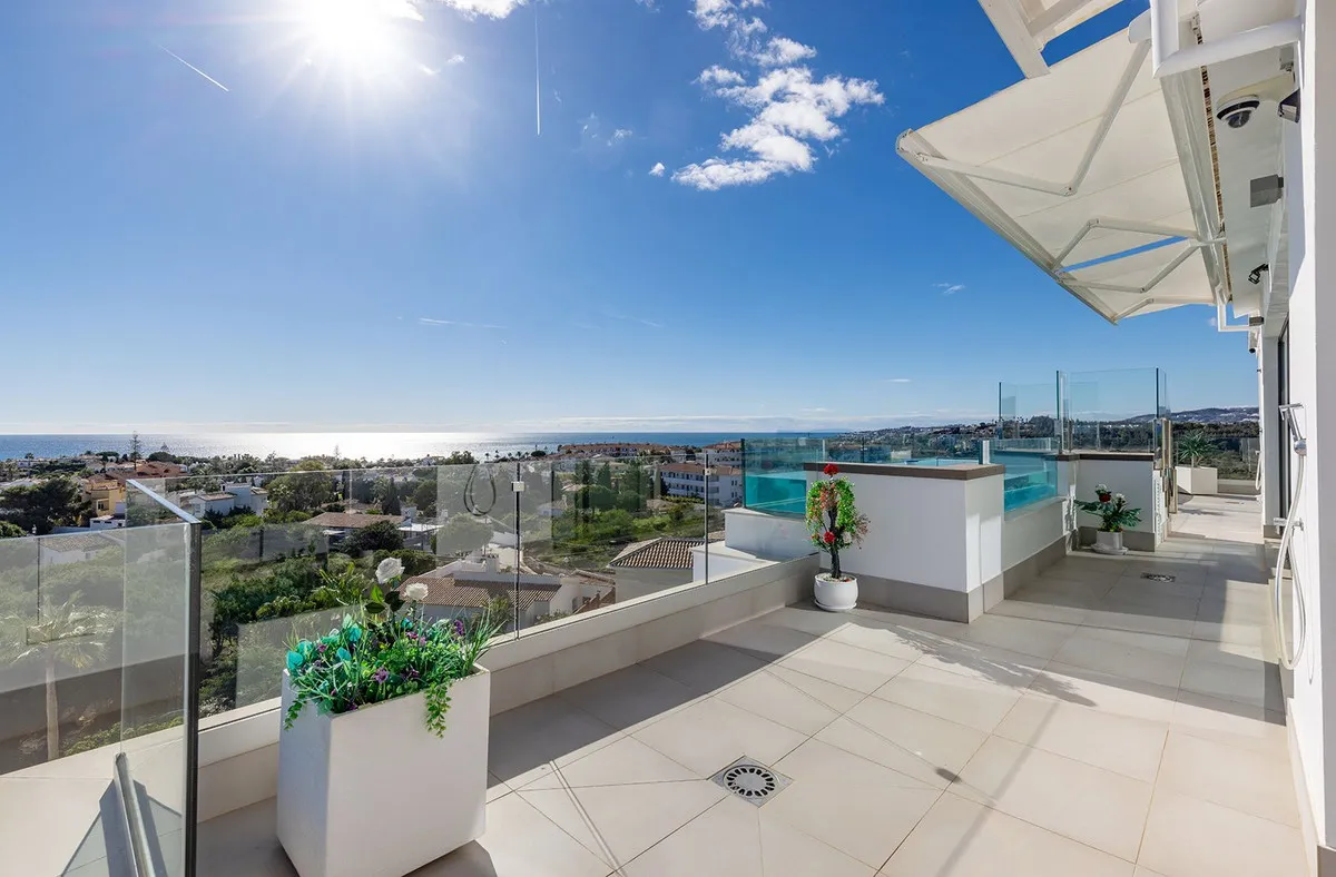 9228f62c-b8f0-4ce4-935e-3e532003f4d4