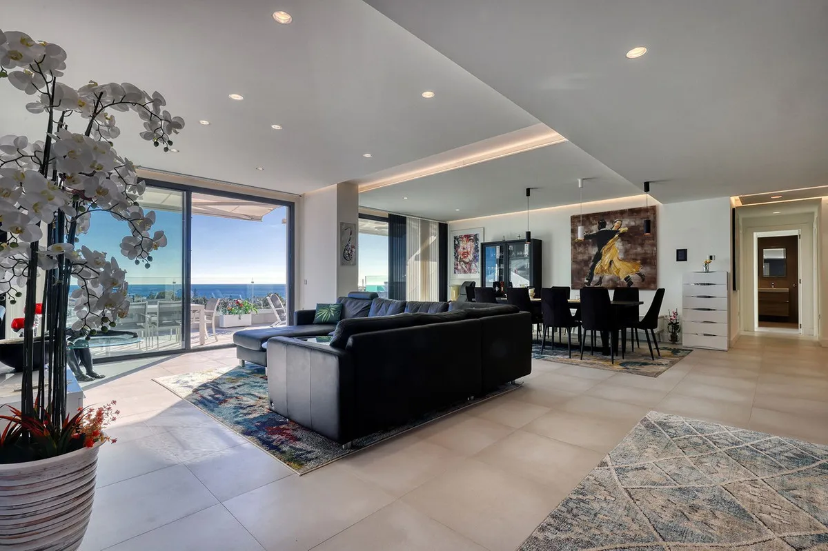 e46171ec-f2ea-4c46-a8f3-67a712de274d