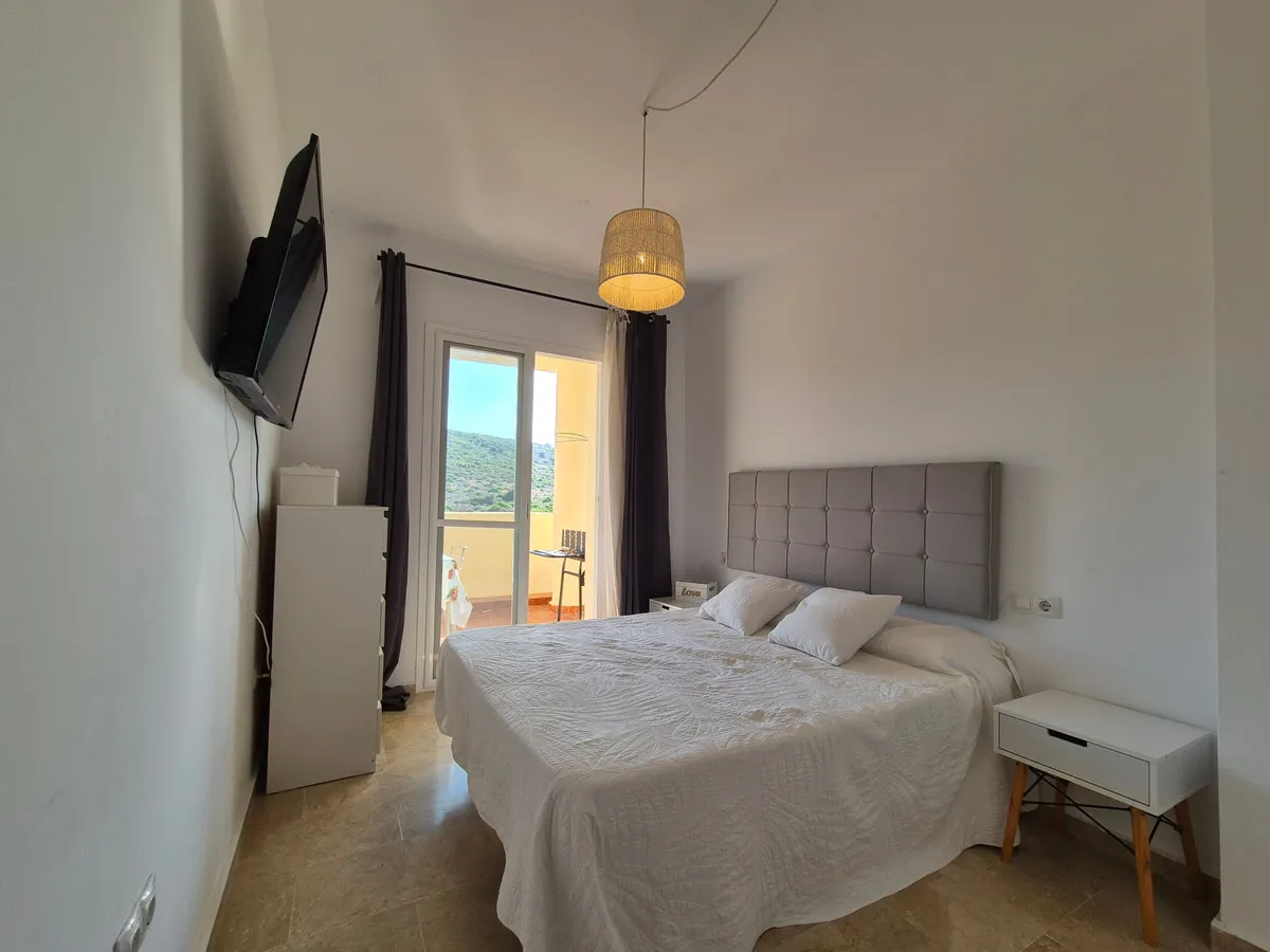 19215f58-890b-42de-8f5c-71f8a39b7bf6