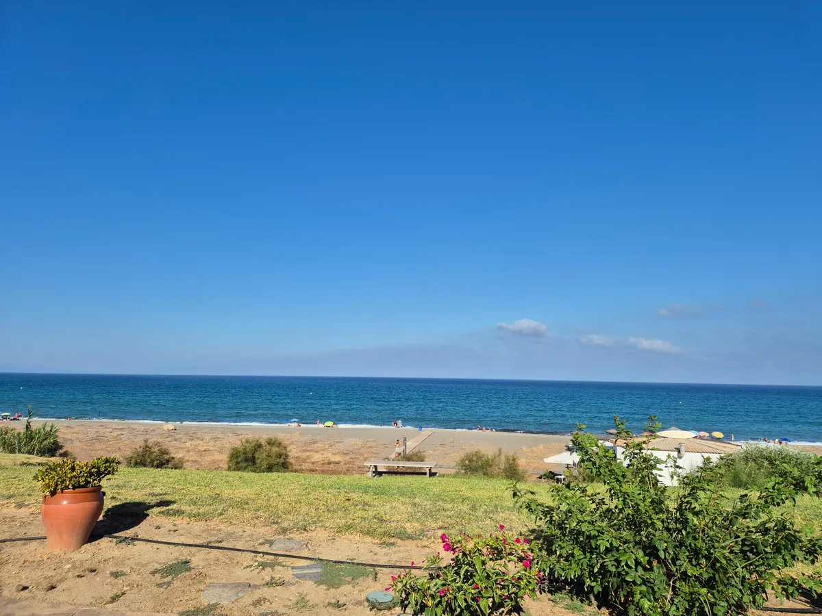 8c41f1da-f6fe-4b25-974b-d2cfb9cd825b