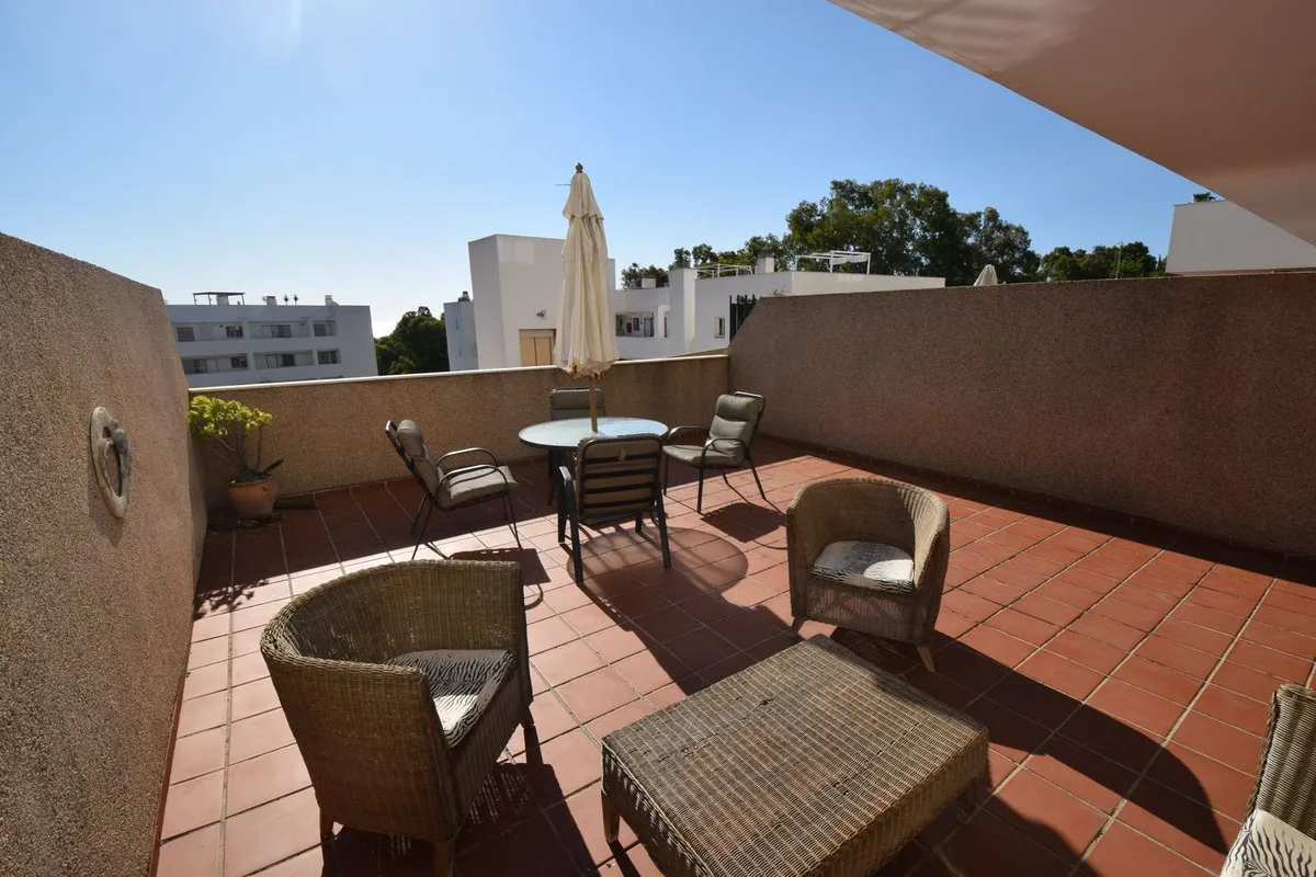 0915fd4c-4ea2-4f0b-a2a3-494399109e31