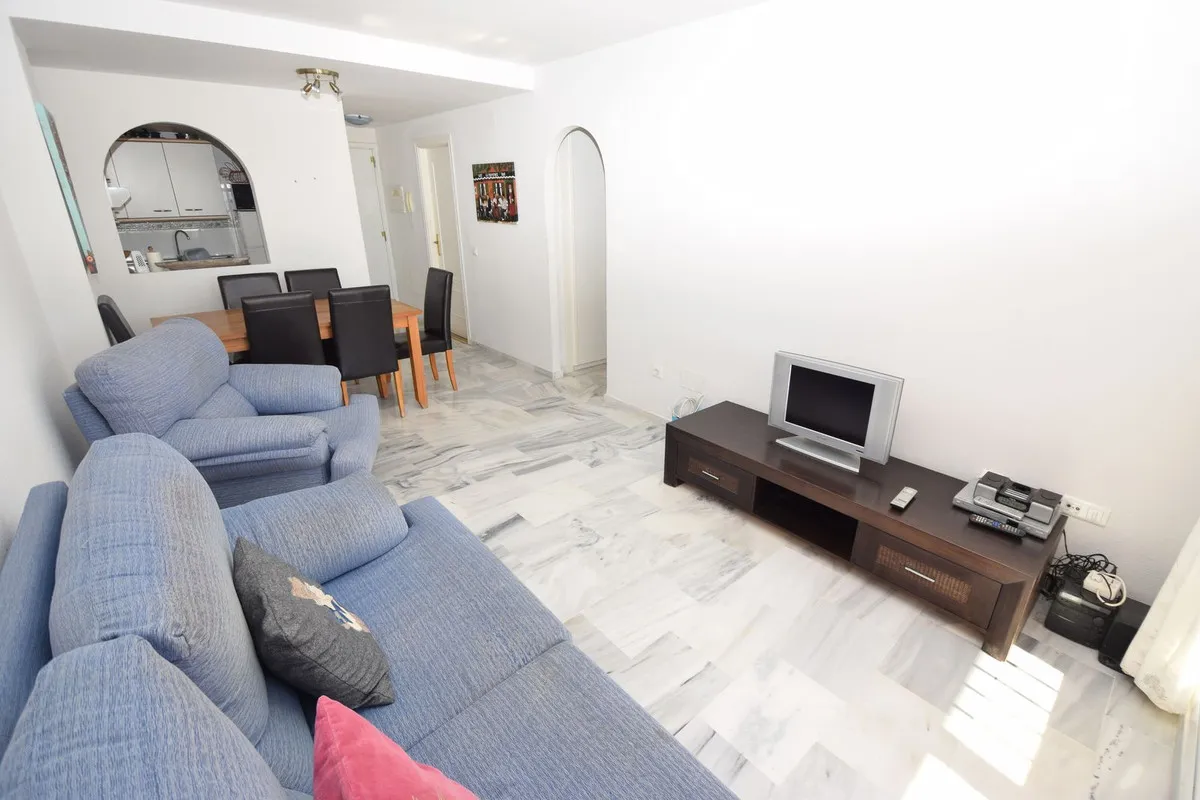 c0fd1fa2-0f7e-4663-b598-0f0be93272e3