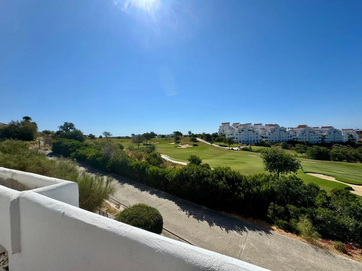 7c173bb3-676c-4433-aacb-85ea5d5d2fec