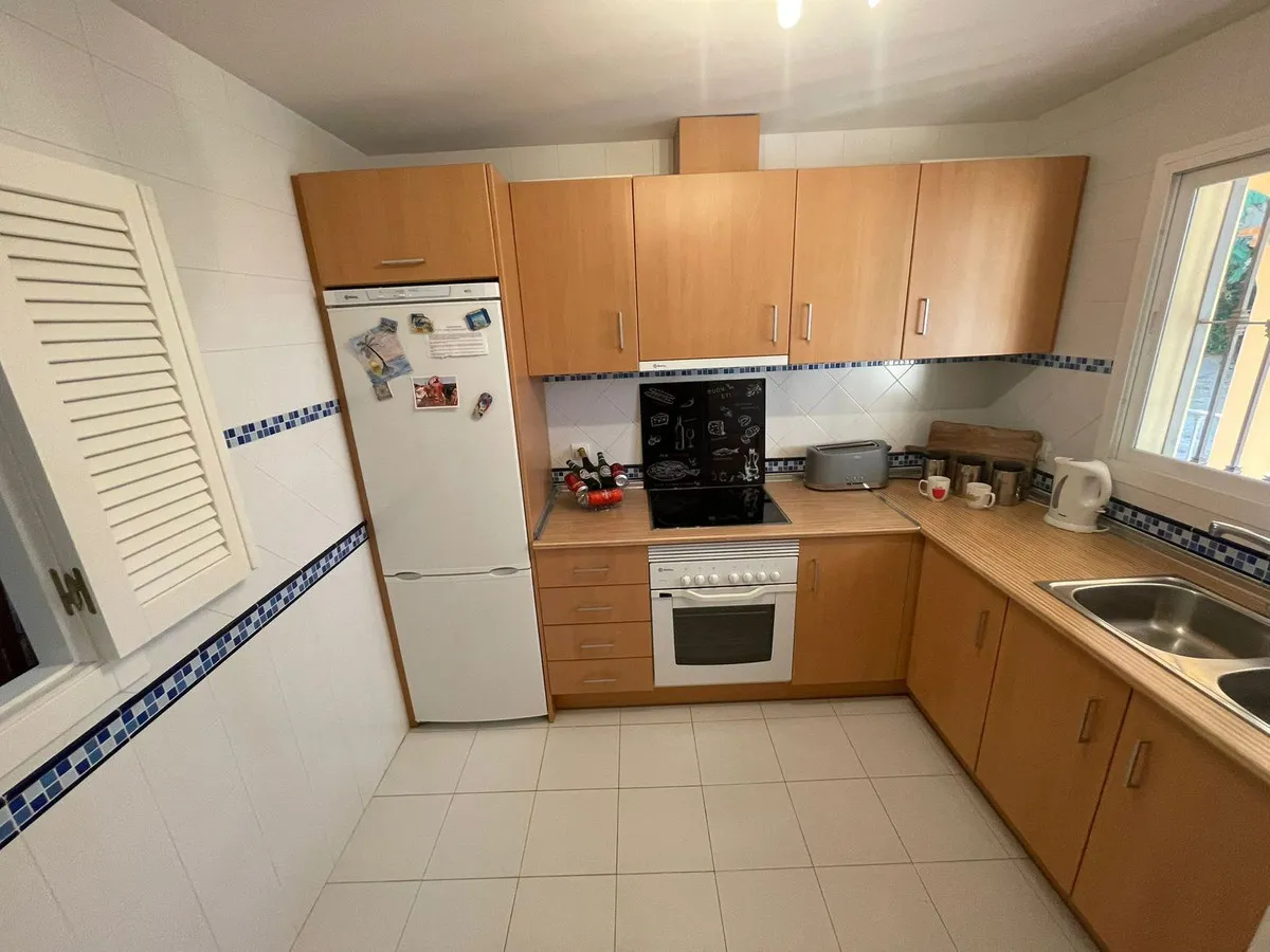 5f40f160-e377-4c06-8cd0-af2b28bad3e7