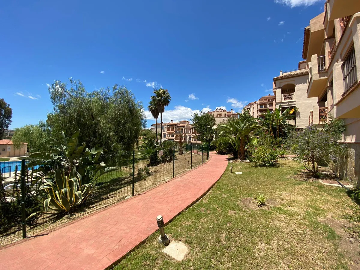 923ef3c2-d150-4f05-a512-7e840ede34b0