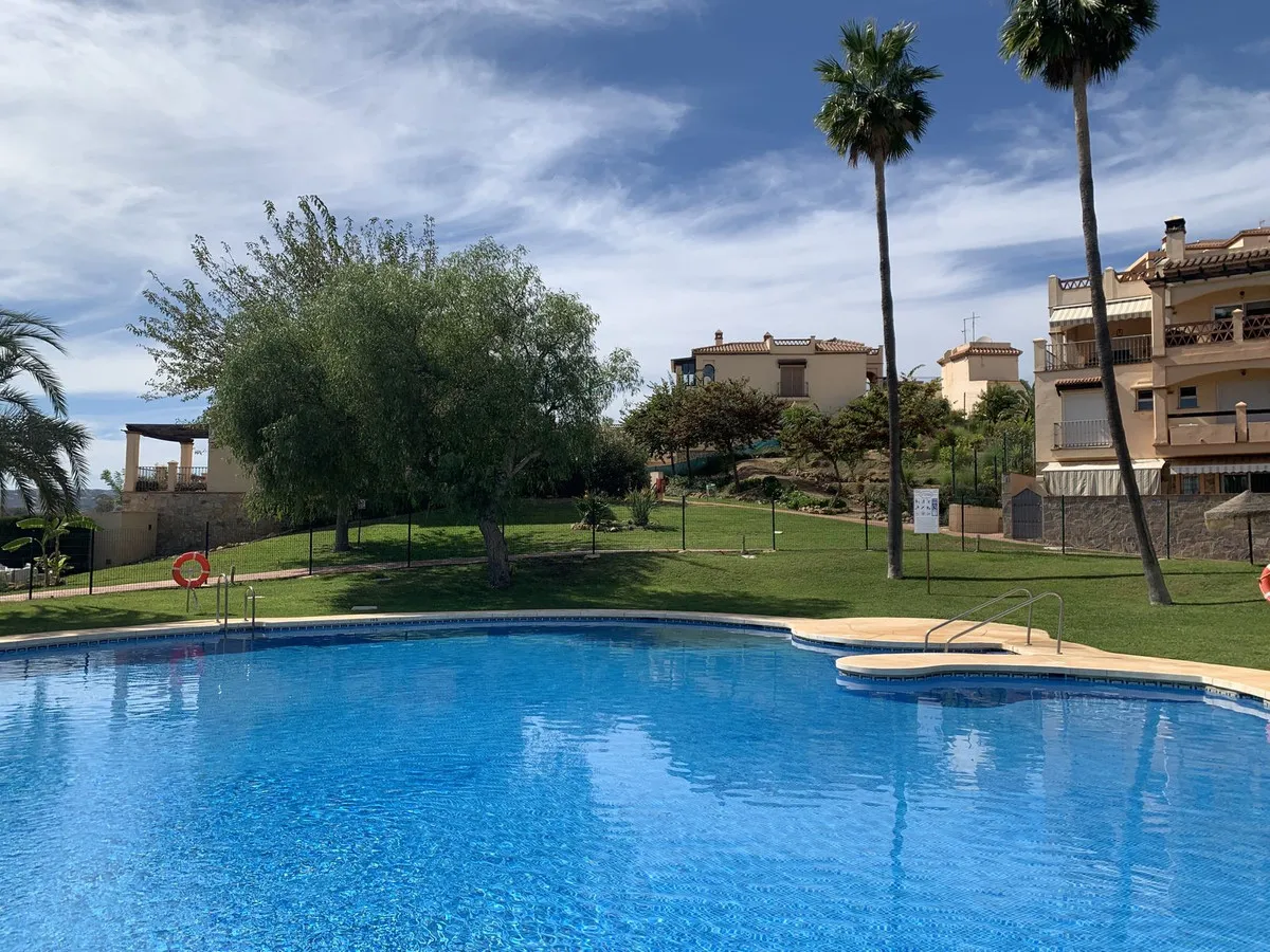 b29b0da2-3216-4bfb-8906-9cbc3aa152ea