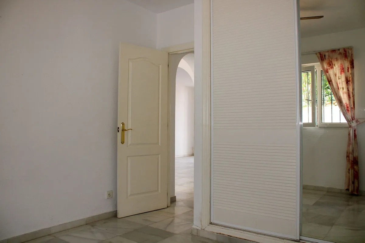 1556e39e-edc5-4696-9d83-1cd28a690c82