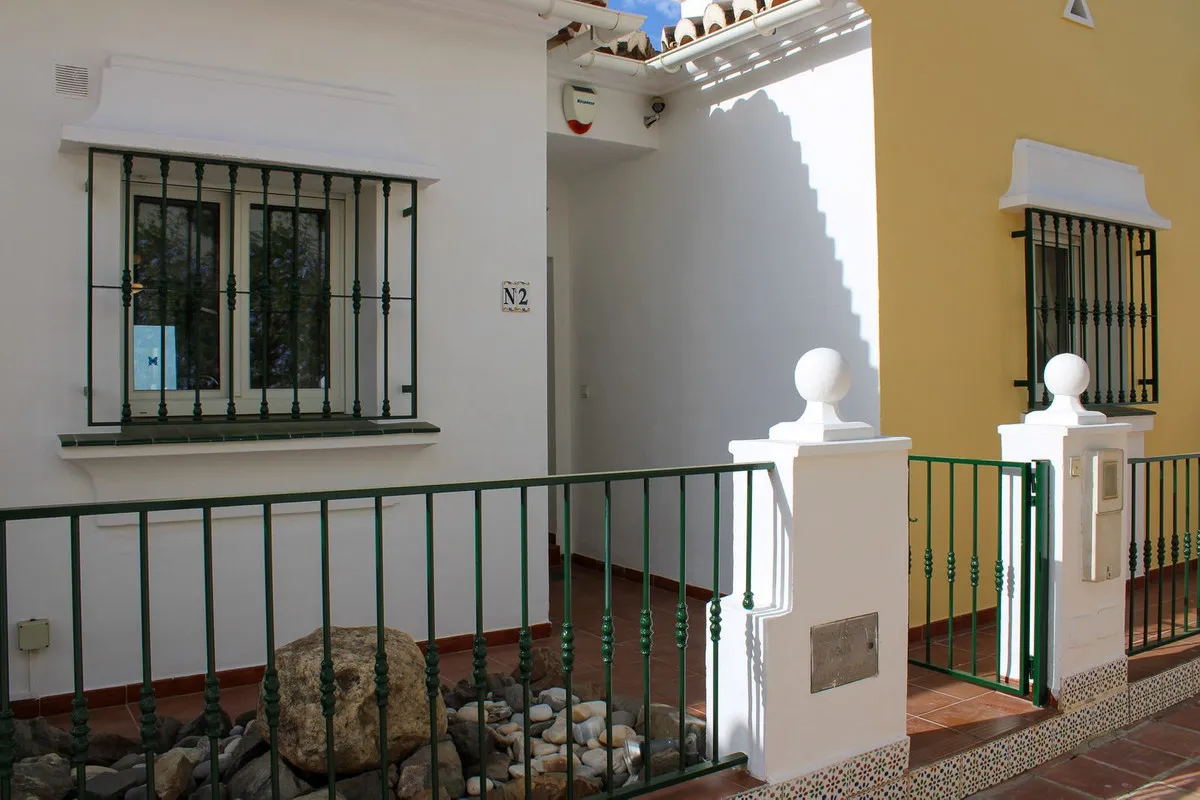 80ae6bd2-f6db-4f27-8aa3-f44b6f07a074