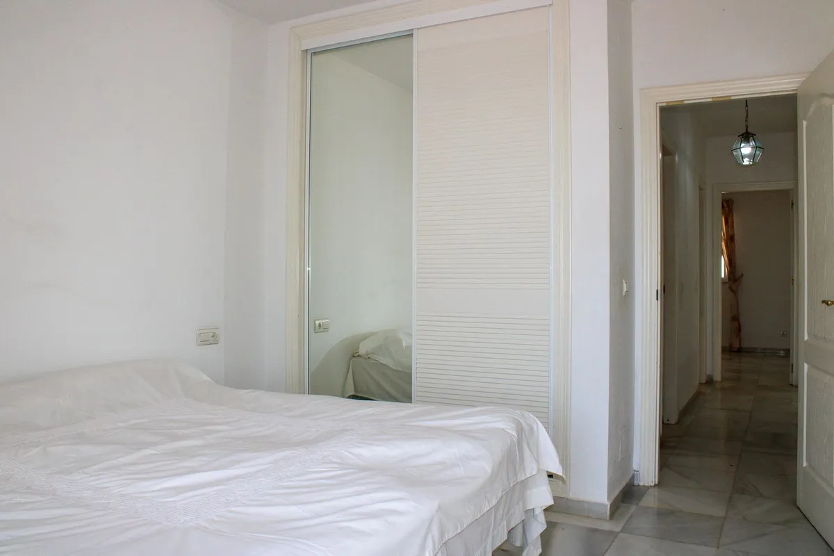 9a8cc7c9-fce1-45e5-b453-0495be0889f8