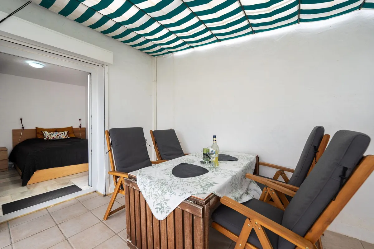 2be8077f-f4a6-47a5-985d-72a0207c605a