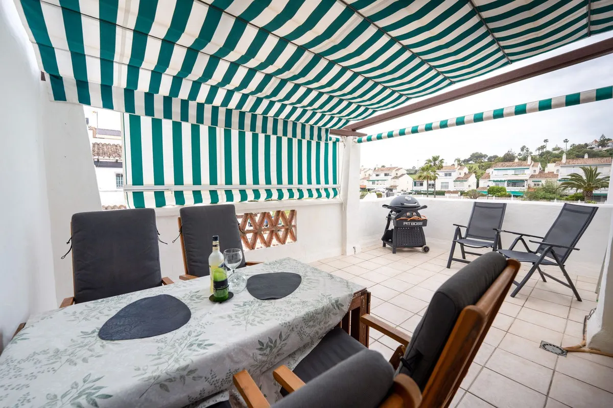 454de5ed-5e04-4161-8345-e433b68b2571