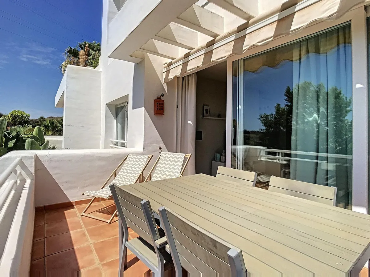 ea5b111b-4201-40a4-a726-433d64e89695