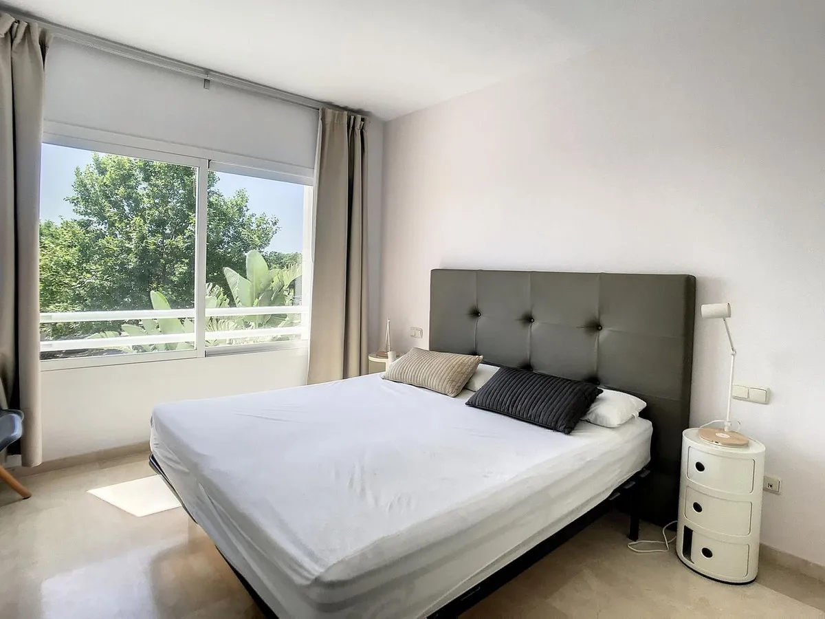 f97ce752-826e-4c2d-8b6e-af636c8d7194