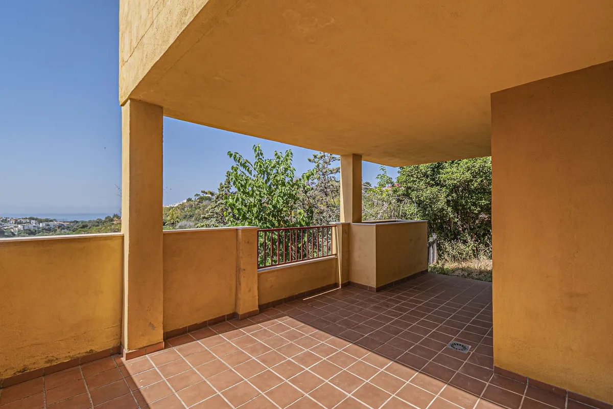 1595cbee-a1b7-4a9f-b93d-ccfce6abb119