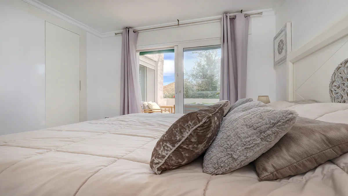 43e7d65b-8652-4004-93d8-483f566392fd