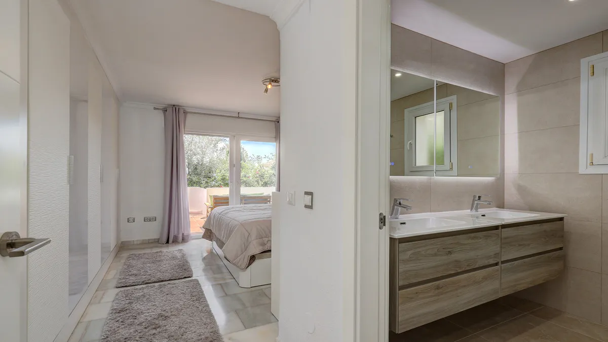 6db40ce6-88ef-4665-b8c8-f195d2be789d