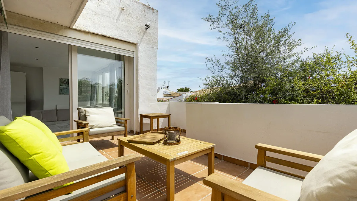 c42ef0fa-b04d-45ae-b3b2-4796496e322c