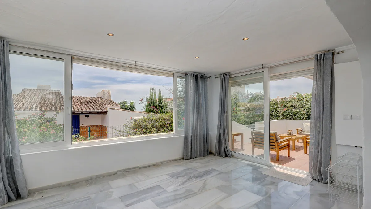 e54c1dd3-89d4-4963-a573-e1dadba06c6b